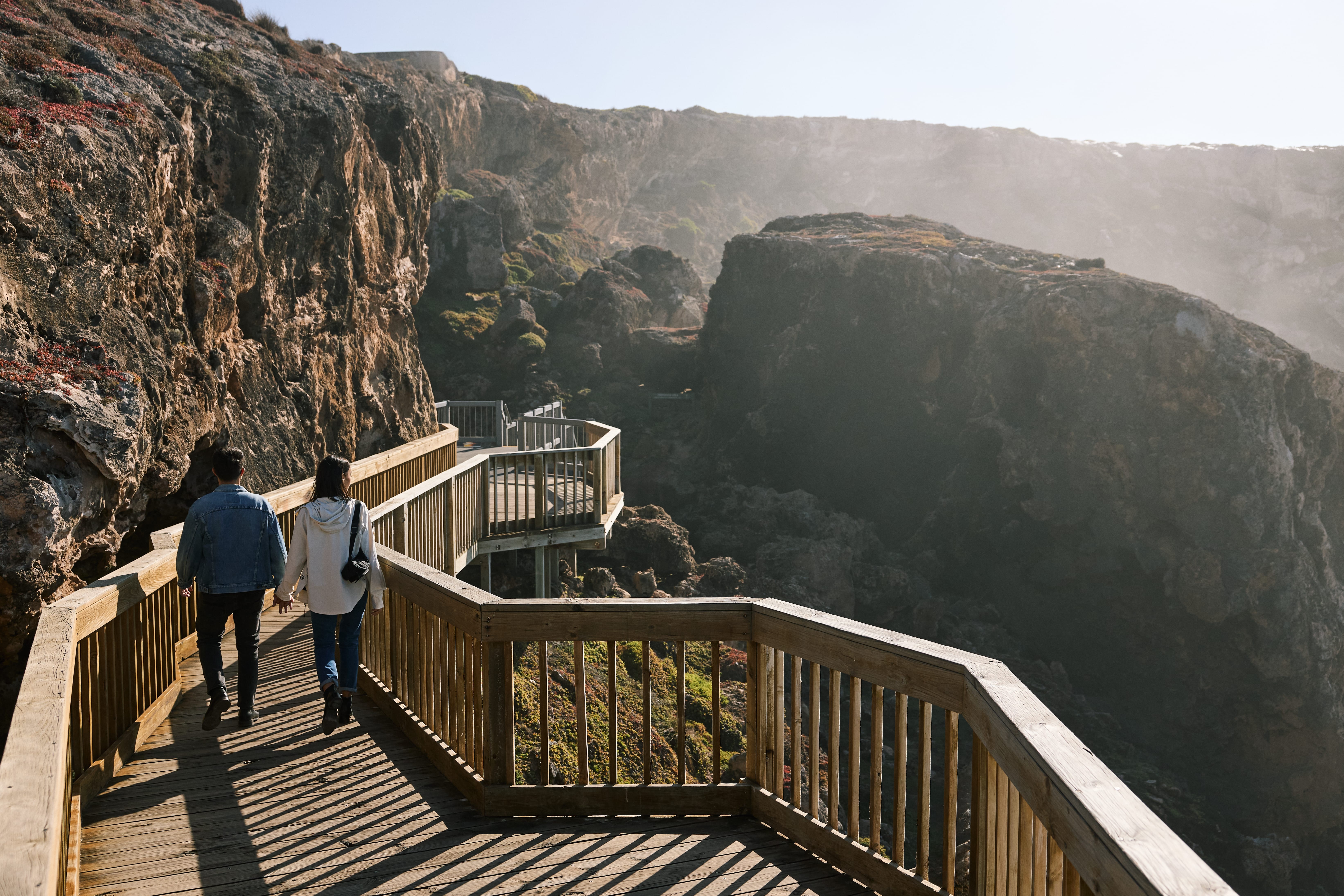 Hills bridge